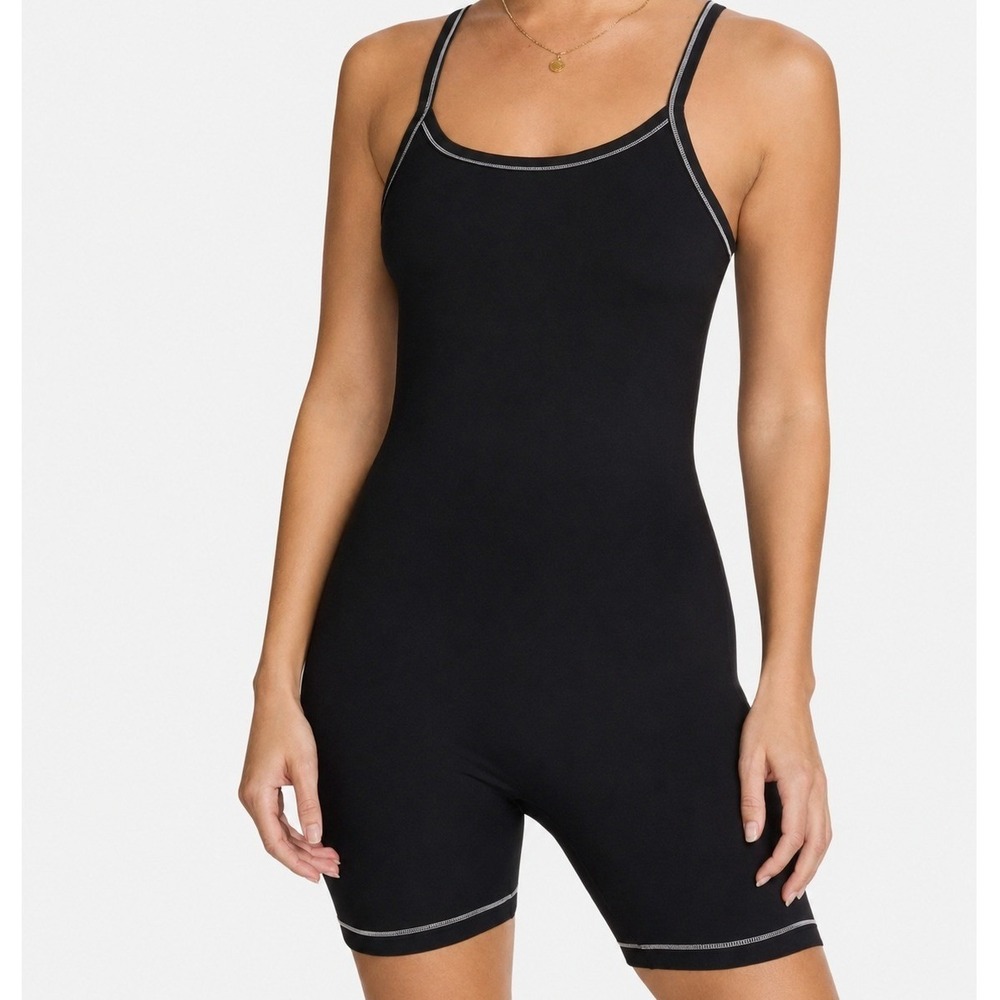 Nike One Dri-FIT Short‎ Bodysuit Black Contrast Stitch Athletic Romper XL Sporty